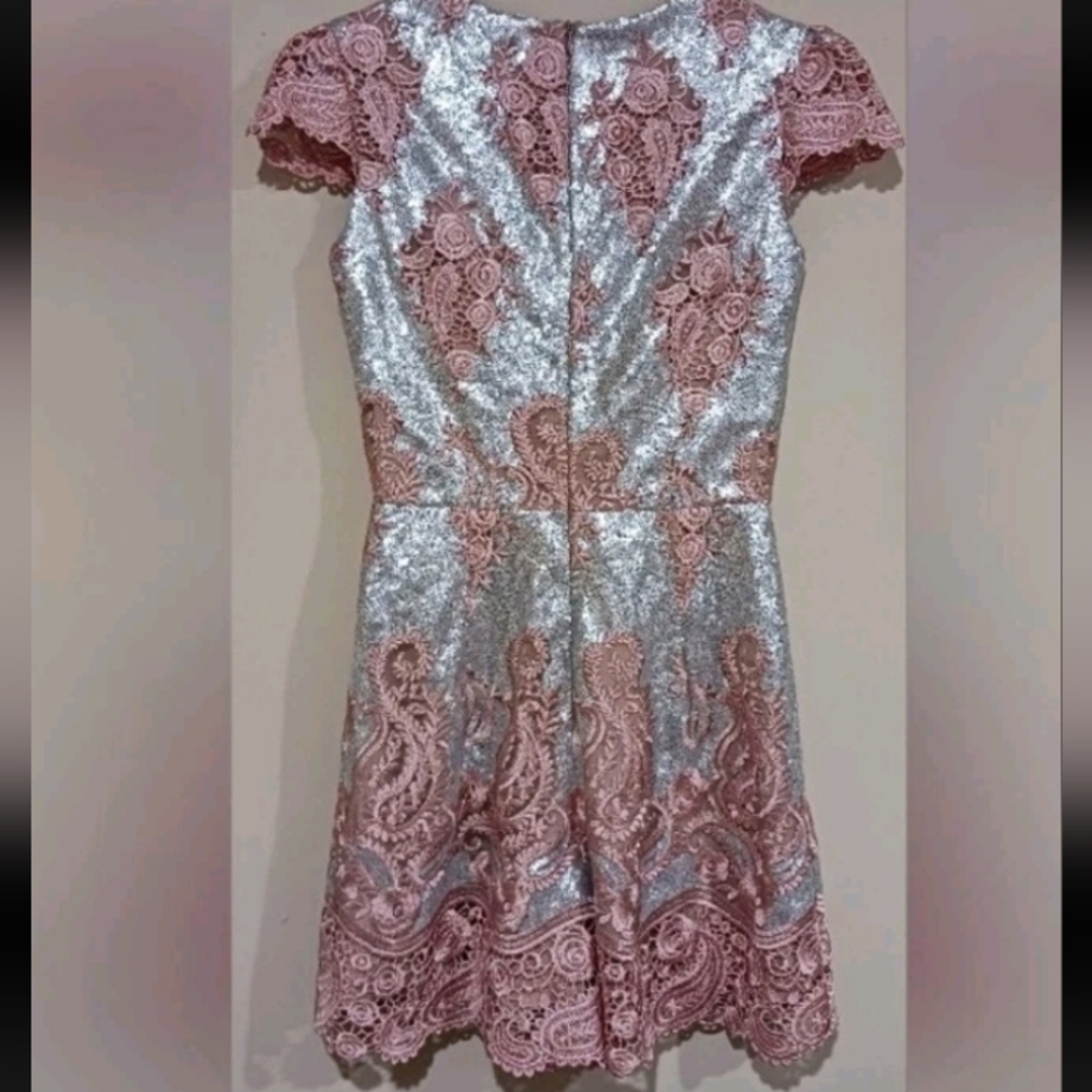 Dress The Population Sabrina Sequin Lace Romper Dusty Rose Silver - Picture 4 of 11